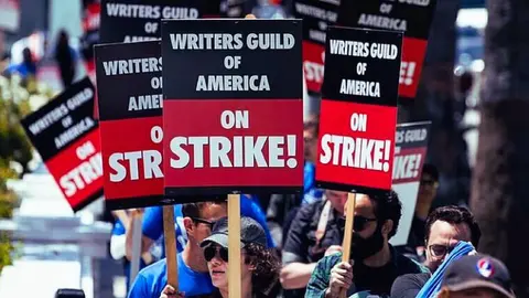 Huelga de los guionistas en Hollywood. / RR SS.