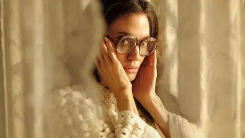 Angelina Jolie, actriz. como Maria Callas. / Productora.
