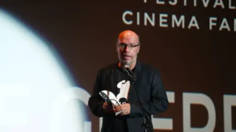 Jorge Guerricaechevarr&iacute;a recibe premio M&eacute;li&egrave;s d&rsquo;Or. / Sitges