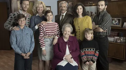 Cu&eacute;ntame c&oacute;mo pas&oacute;, elenco./ RRSS