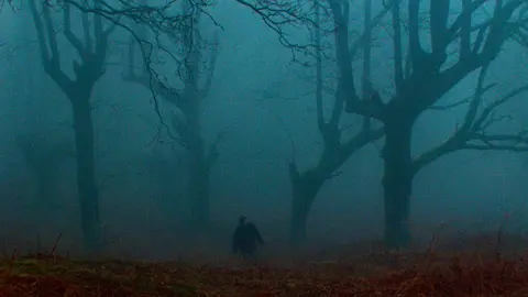 Im&aacute;genes de la pel&iacute;cula Negu hurbilak. / @negu_hurbilak