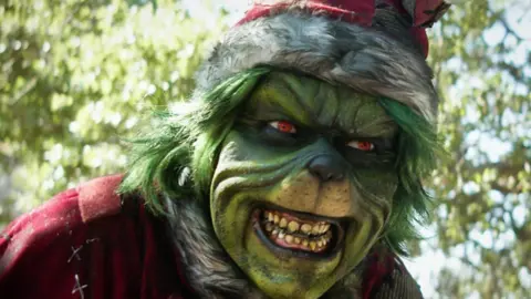 El Grinch en The Mean One. / RRSS