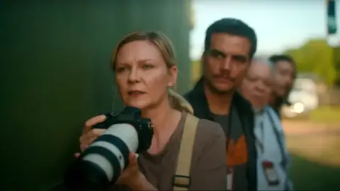 Kirsten Dunst en Civil War. / A24