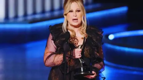 Jennifer Coolidge, actriz de The White Lotus. / RR SS.