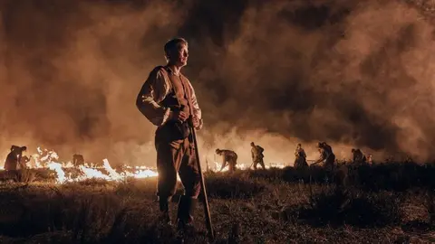 Mads Mikkelsen en la pel&iacute;cula La tierra prometida. / @Twitter