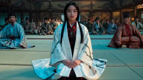 Anna Sawai como Mariko es solo uno de los elementos clave del &eacute;xito de la serie. / Disney Plus