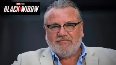Ray Winstone habla sobre su experiencia en Viuda negra. / RRSS