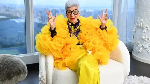 Iris Apfel, dise&ntilde;adora. / IMDb