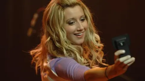 Ashley Tisdale, actriz. / IMDb