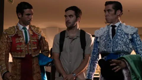 La suerte, una comedia de Paco Plaza y Pablo Guerrero. / Disney Plus