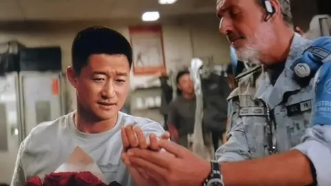 The Wandering Earth 2, pel&iacute;cula. / IMDb