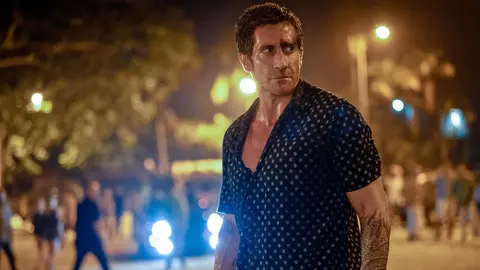 De profesi&oacute;n: Duro, teaser. / RR SS