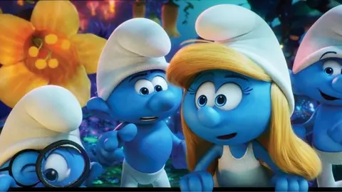 Imagen de la última película de Los Pitufos (2017). / IMDb