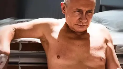 Vlad&iacute;mir Putin, presidente de Rusia, en una imagen creada por IA en el film Putin. / Productora.