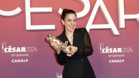 Gala Hern&aacute;ndez, Premio C&eacute;sar por La mec&aacute;nica de los fluidos./ Vogue