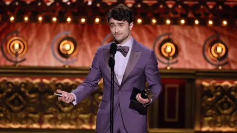Daniel Radcliffe en los Tony Awards. / RRSS