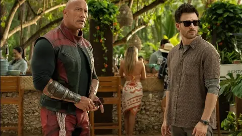 Red One, pel&iacute;cula. / IMDb