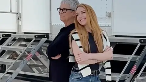 Jamie Lee Curtis y Lindsay Lohan. / RRSS