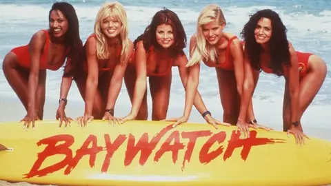 Los vigilantes de la playa, serie. / IMDb