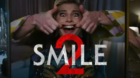 Smile 2. / Paramount