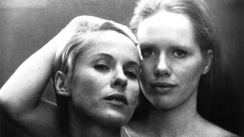 Persona, de Bergman.