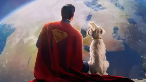 Krypto y Superman. / RRSS