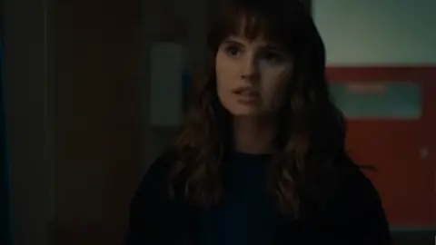 Debby Ryan en American Horror Stories. / FX