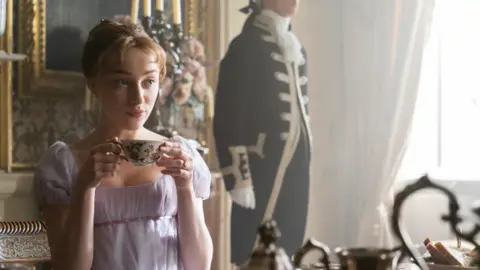 Phoebe Dynevor en Bridgerton. / RRSS