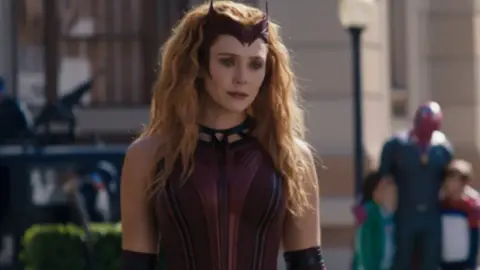 Elizabeth Olsen como la Bruja Escarlata. / RRSS