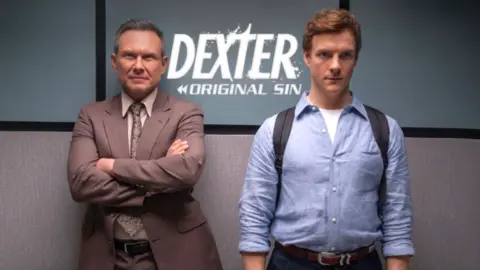 Dexter: original sin. / RRSS