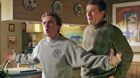Frankie Muniz y Bryan Cranston. / RRSS
