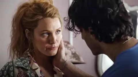 Blake Lively en Romper el c&iacute;rculo. / RRSS