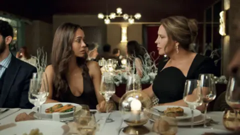 Zoe Salda&ntilde;a y Karla Sofia Gasc&oacute;n. / RRSS