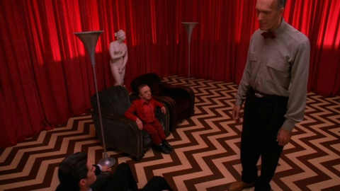 Kyle MacLachlan, Michael J. Anderson y Carel Struycken in Twin Peaks (1990) / IMDb