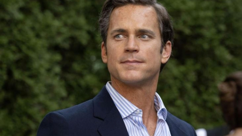 Matt Bomer en Compa&ntilde;eros de ruta (2023) / IMDb