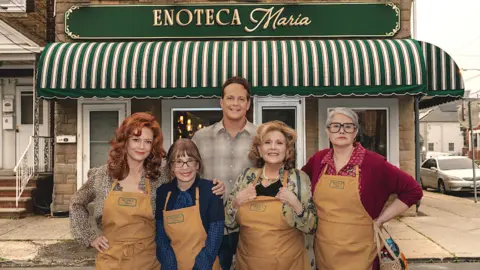 Nonnas. / Netflix