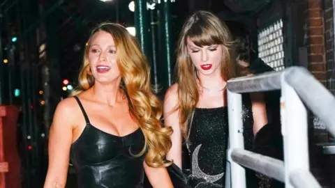 Blake Lively y Taylor Swift. / RRSS
