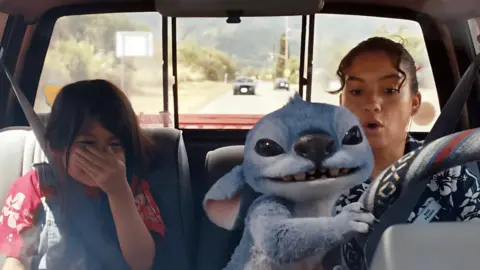 Lilo y Stitch, live-action. / RRSS