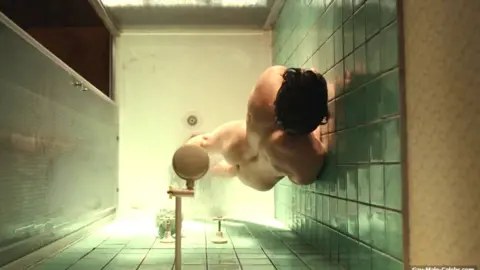 Dave Franco desnudo. / RRSS