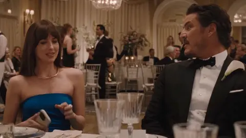 Dakota Johnson protagoniza Materialistas. / Mundiario.