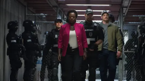 Amanda Waller, Viola Davis. / RRSS