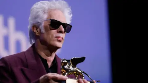 Jim Jarmusch, cineasta, en Venecia. / Instagram @labiennale