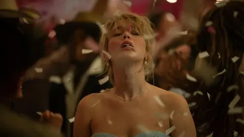 Die my love, pel&iacute;cula. / IMDb