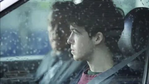 Black Mirror, serie. / IMDb