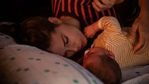 Cinco lobitos, pel&iacute;cula. / IMDb