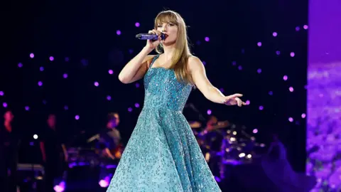 Taylor Swift: The End of an Era. / RRSS