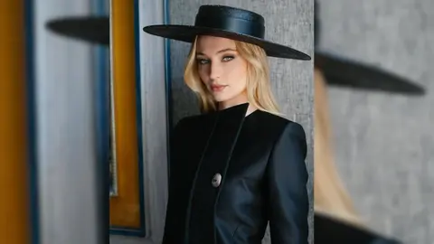 Sophie Turner, actriz. / @sophiet.