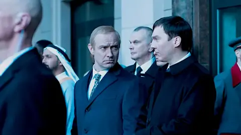 P&oacute;ster de El mago del Kremlin. / RR SS