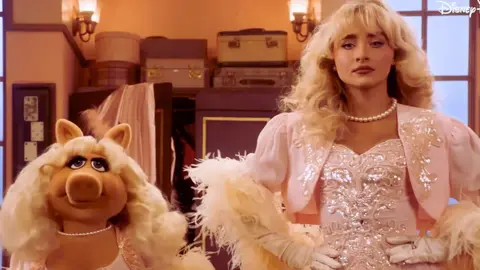 The Muppet Show con Sabrina Carpenter. / Disney+.