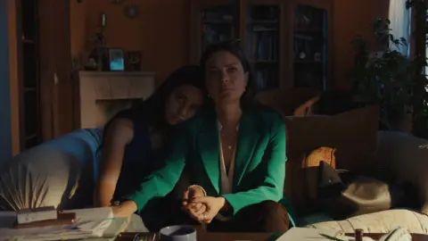 Bel&eacute;n pel&iacute;cula. / RRSS